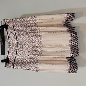 Ann Taylor LOFT petites skirt.   Pleated flair.  100% cotton.  Size is 6P.